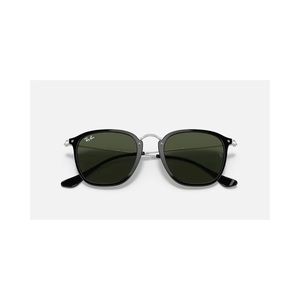 Ray Ban - RB2448N
Worn once. Case included.